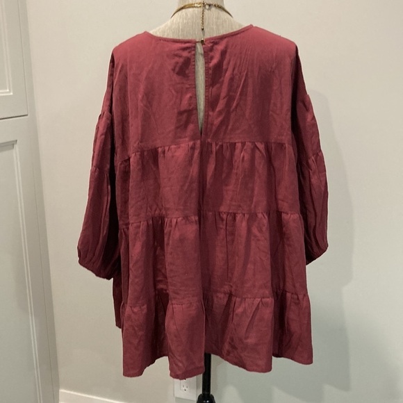Women's Chic Burgundy Blouse - Picture 12 of 15
